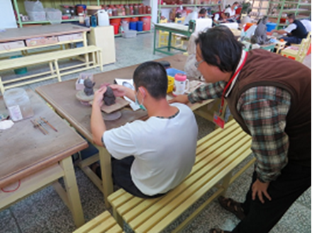 Situation of Pottery training class