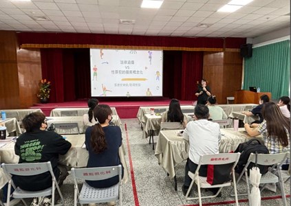 亞洲大學張捷安助理教授授課照片