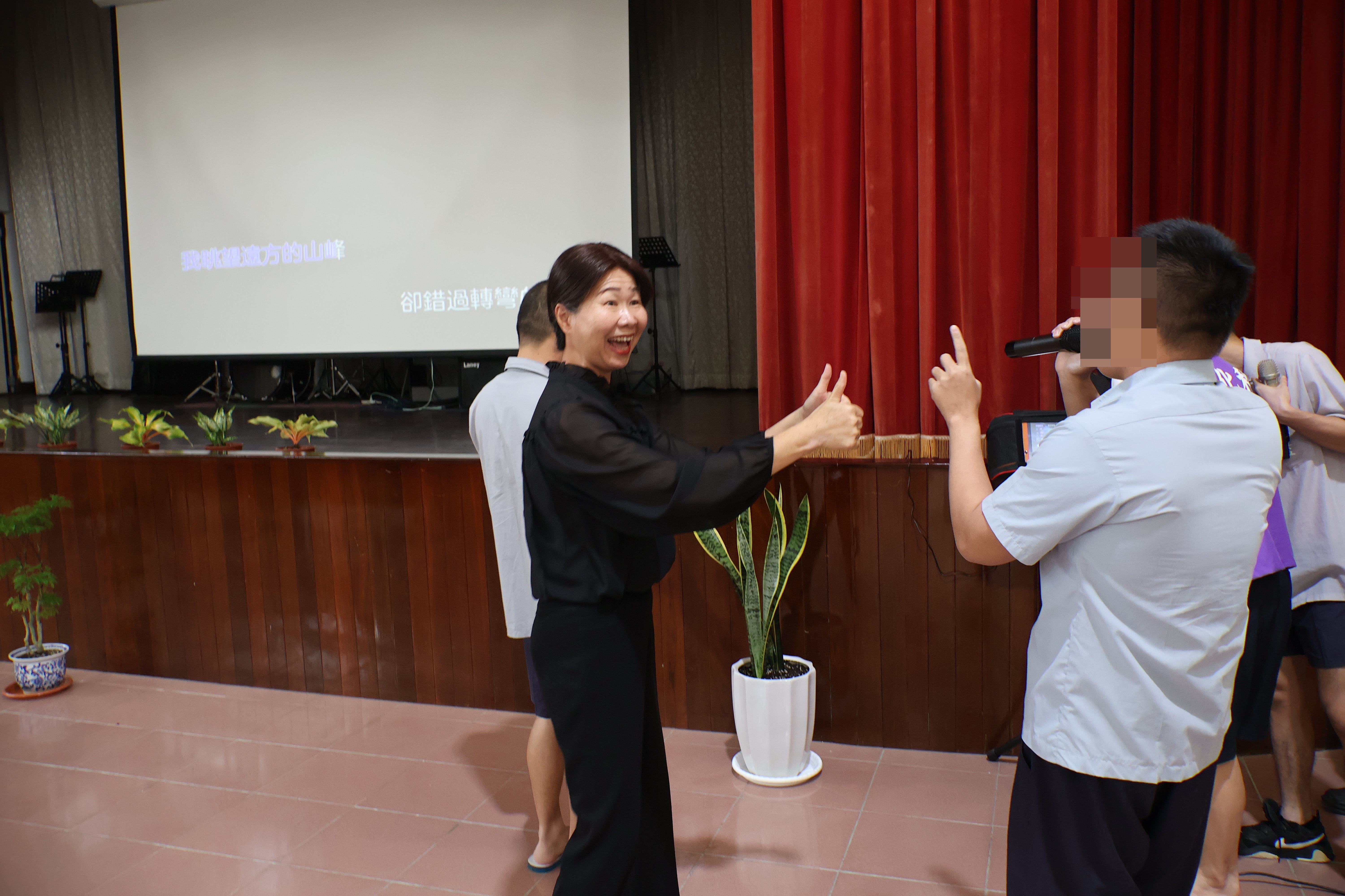 師生卡拉OK聯誼