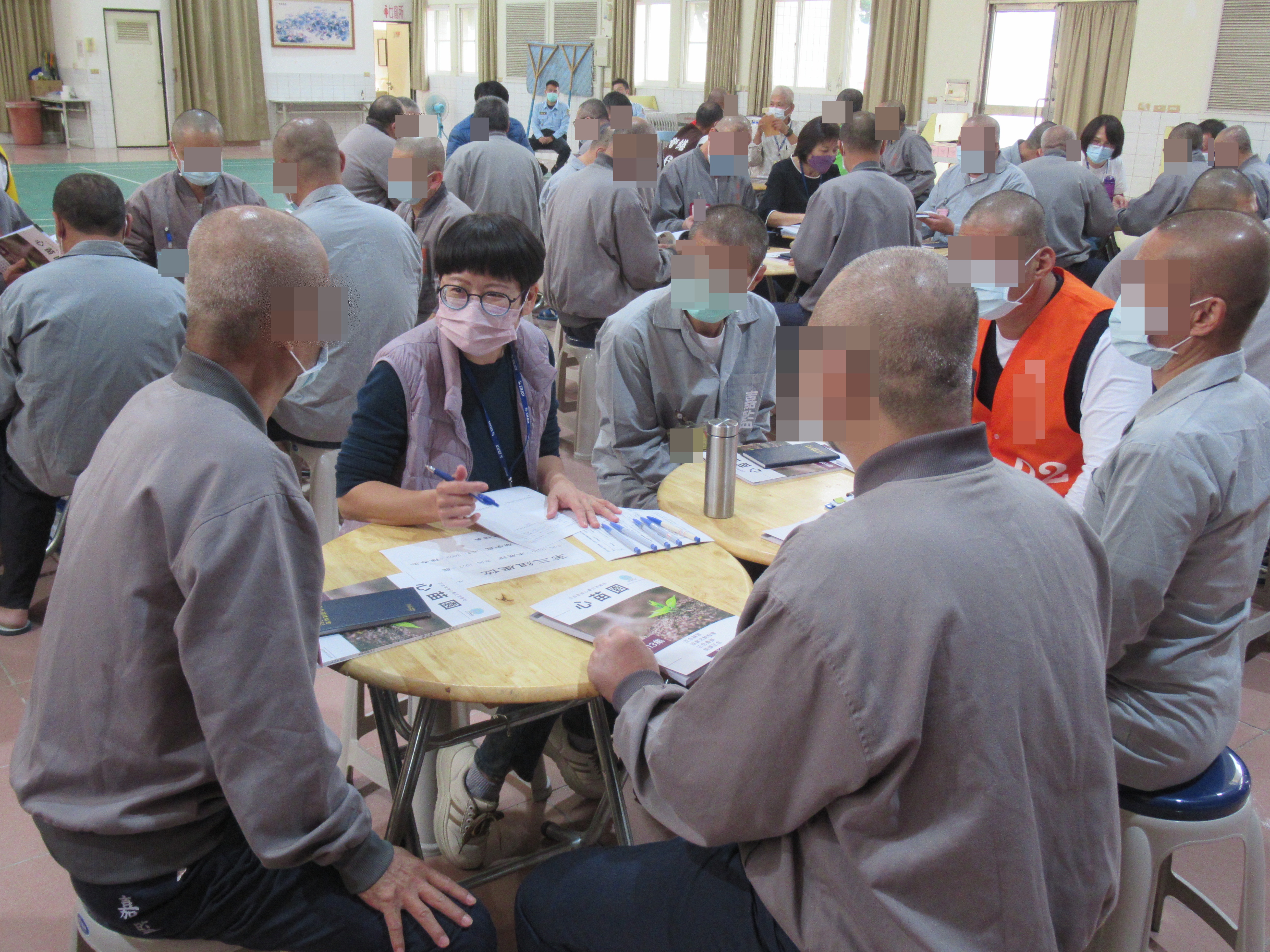 (4)正念老師帶領小組討論